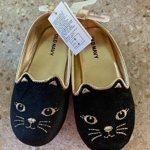Black cat flats